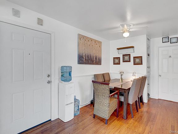 3rd image of 86 Cardinal Lane #2B