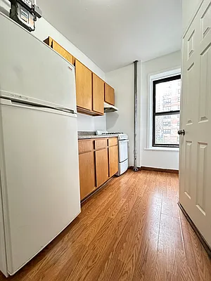 Rented by Douglas Elliman | media 6