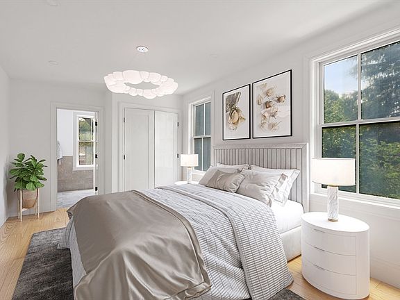 5th image of 11 Goodwin Pl #1