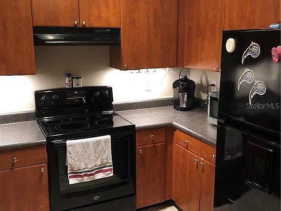 2nd image of 300 E South St Unit 2002