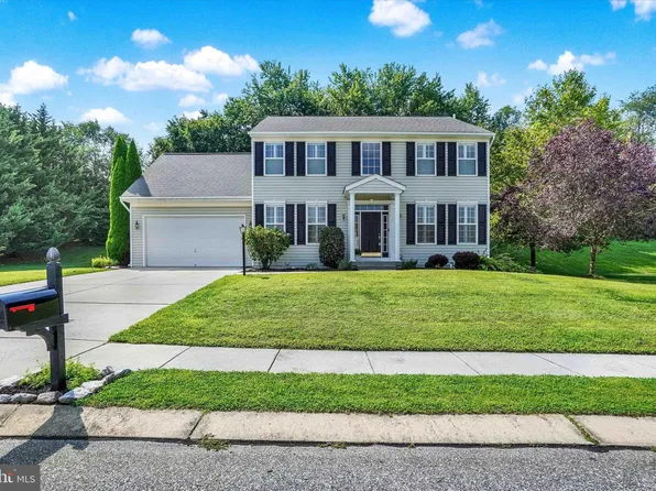 111 Glenray Ct, New Freedom, PA 17349