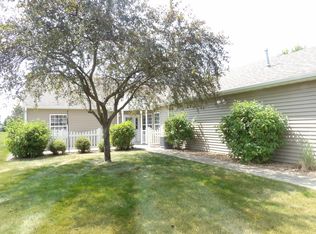 2002 Burr Oak Dr UNIT A, Austin, MN 55912