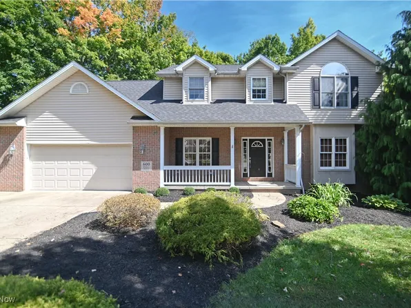 600 Hickory Hollow Dr, Canfield, OH 44406