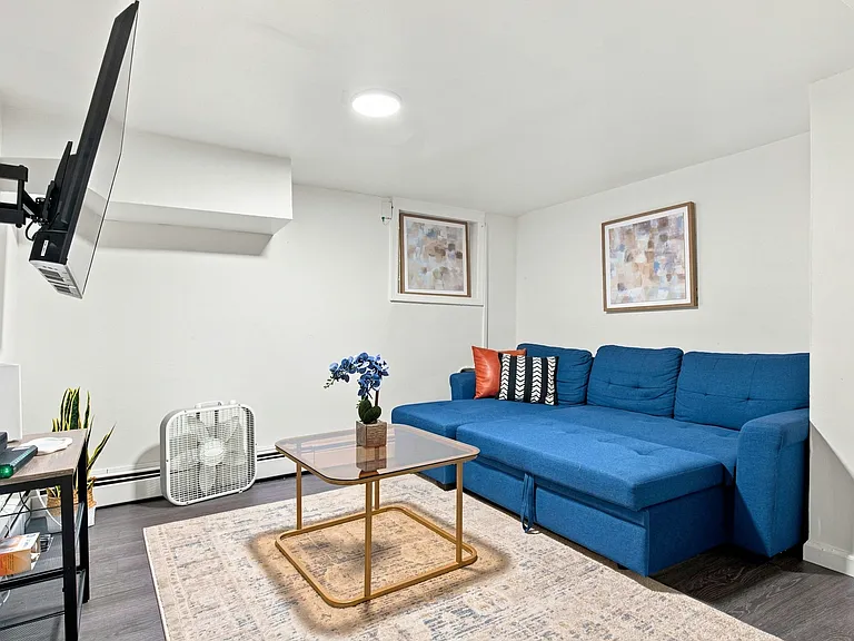 195 Sylvan Ave #1B — Photo 3