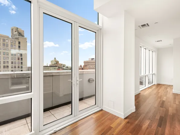 8 Union Square South image 9 of 20