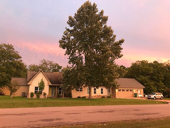 2nd image of 20711 Texas Meadows Dr