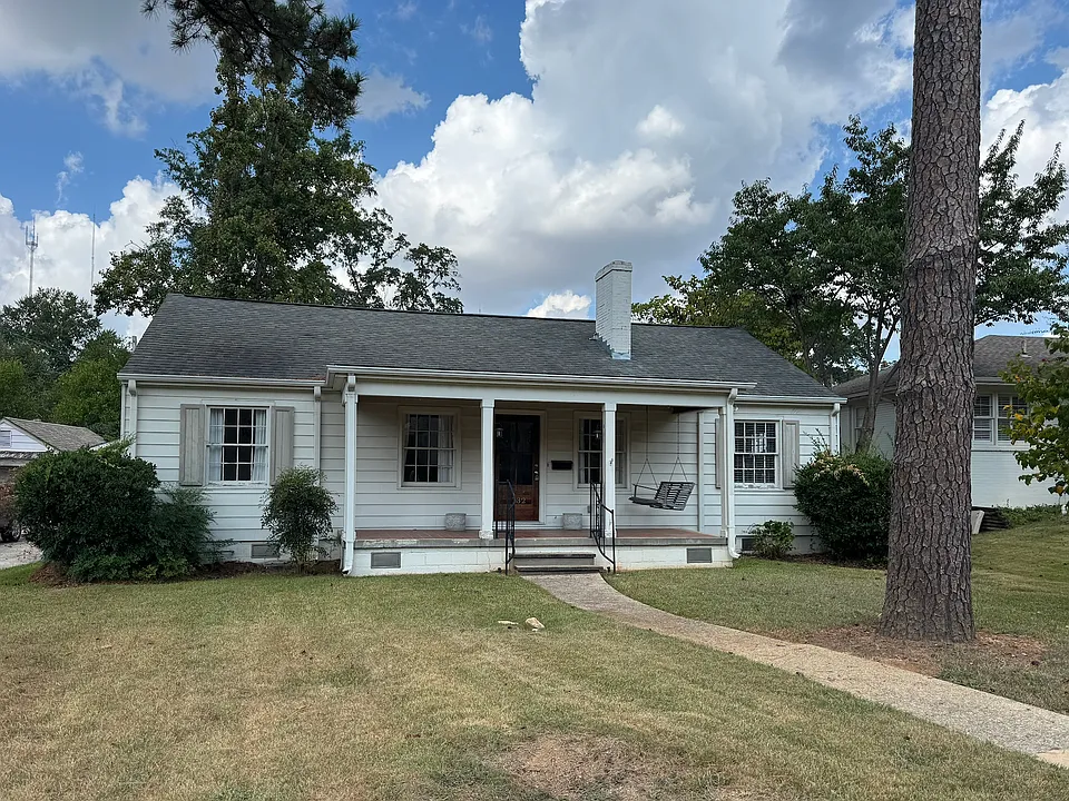 1532 Roseland Dr