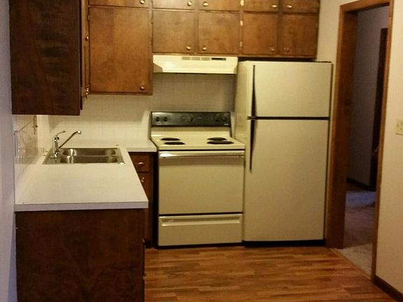 5th image of 525 30th Ave S APT 22