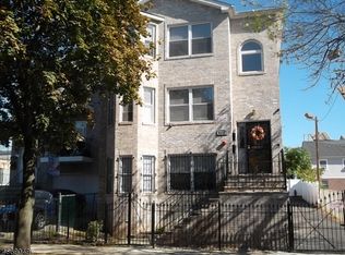 434 S 12th St, Newark, NJ 07103