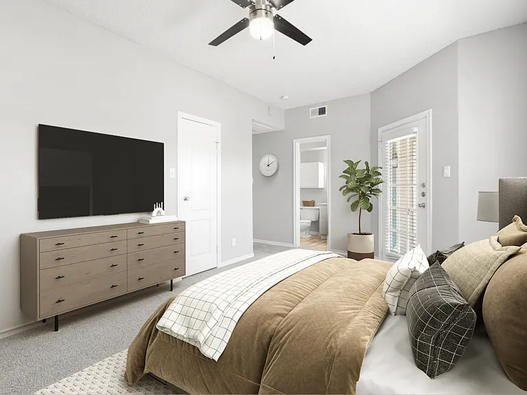 Estates at Las Colinas - U Renovation