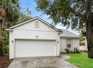 1319 S Persimmon Ave, Sanford, FL 32771