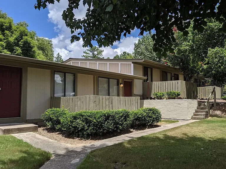 Poplar Springs Apartments — Photo 12