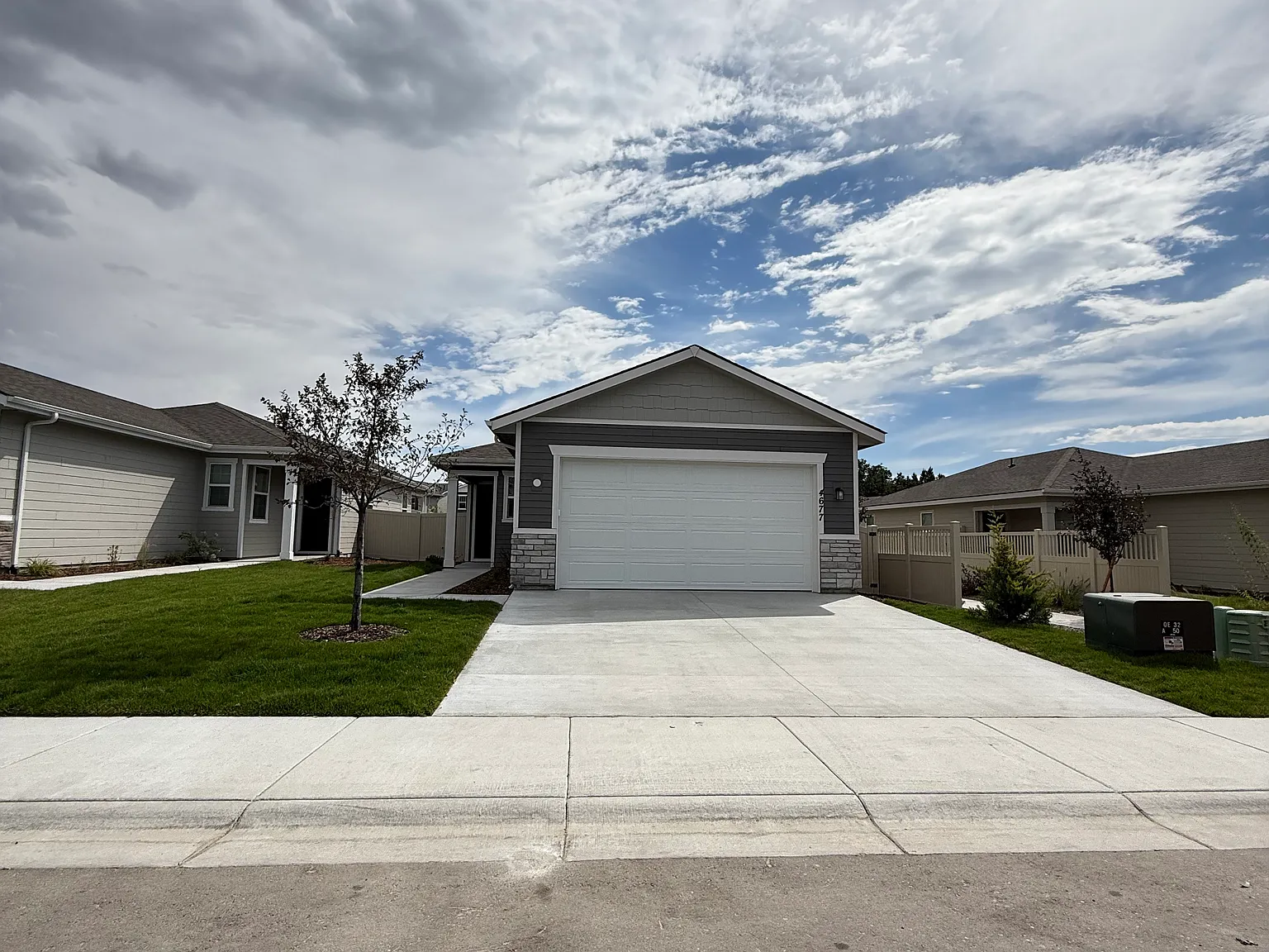 4 bed, 1382 sqft, $2,495 — Photo 3