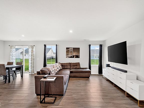 4th image of 17967 Ranger Way