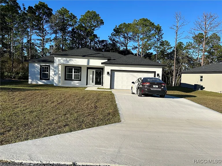 2097 W Hampshire Blvd — Photo 1