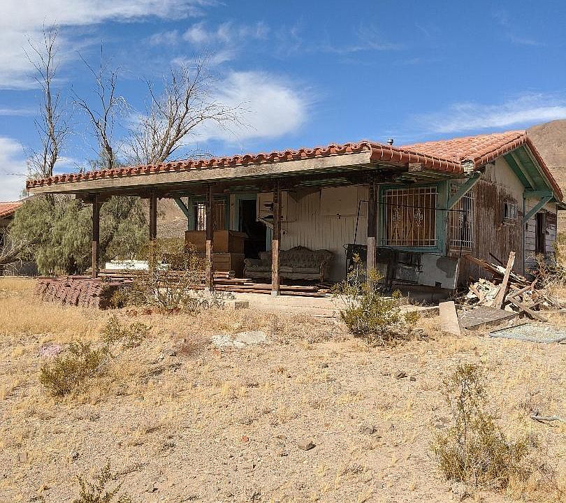 2nd image of 38880 Oleander Rd