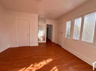 5749 8th Ave, Los Angeles, CA 90043