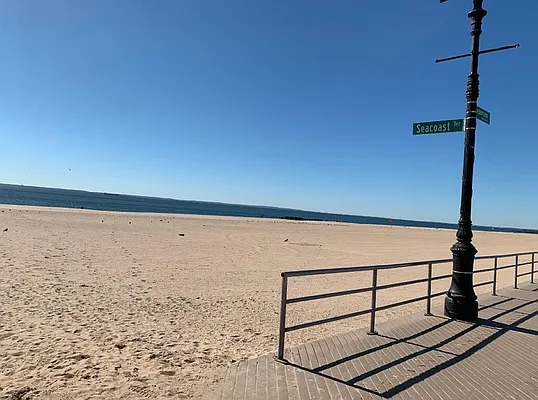 Sold by Remax Edge | media 21