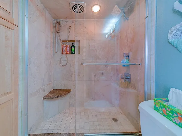 17920 Gulf Blvd #1205 — Photo 30