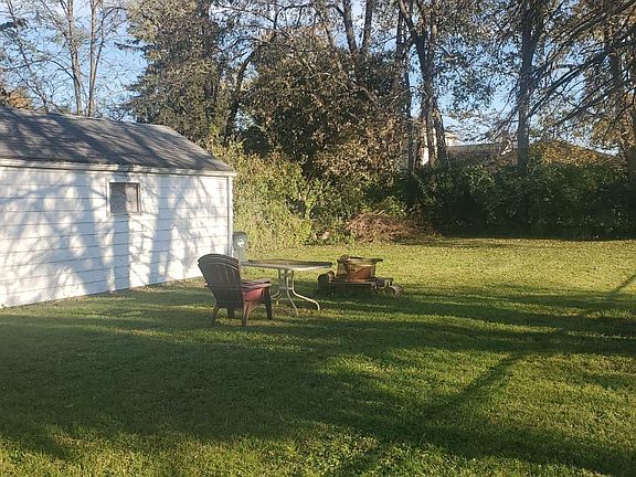 3rd image of 3512 Tytus Ave