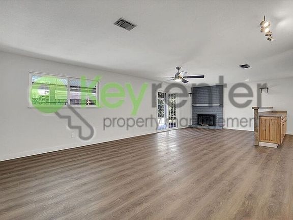 2nd image of 6140 Pinecreek Way