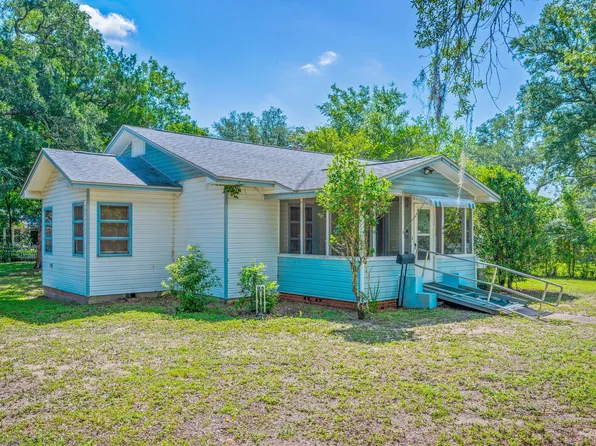 117 Edge Ave, Valparaiso, FL 32580