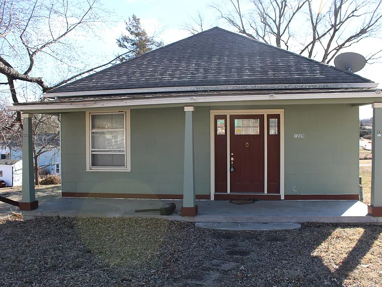 1229 Spruce St — Photo 1