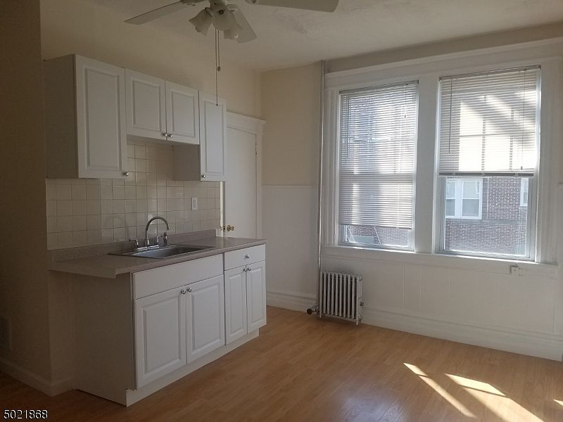 2nd image of 74 Franklin Ave APT 2