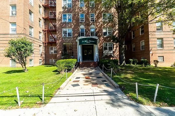 1st image of 142-35 84th Dr #5B
