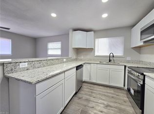 651 26th St, Newport News, VA 23607