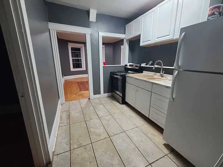 218 West St #C2 — Photo 4