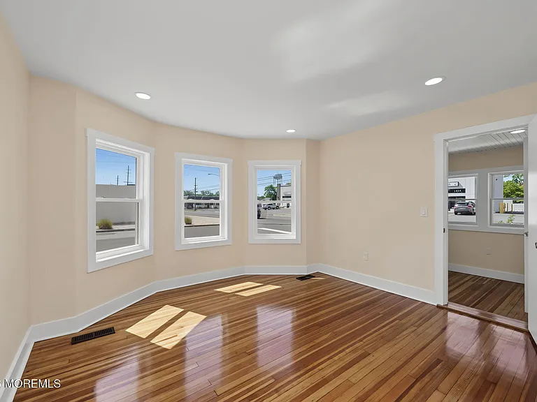 153 Atlantic City Blvd — Photo 8