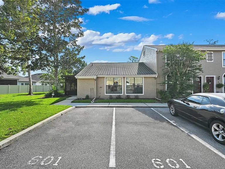 601 Casa Park Ct #K — Photo 27
