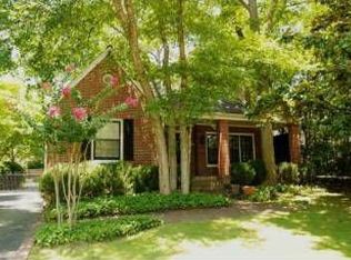 2860 Elliott Cir NE, Atlanta, GA 30305