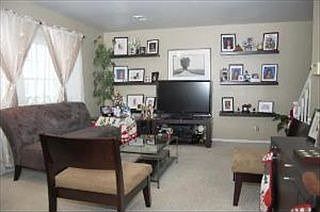 2nd image of 514 Palace Ct