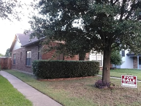 3rd image of 4041 Hearthstone Dr