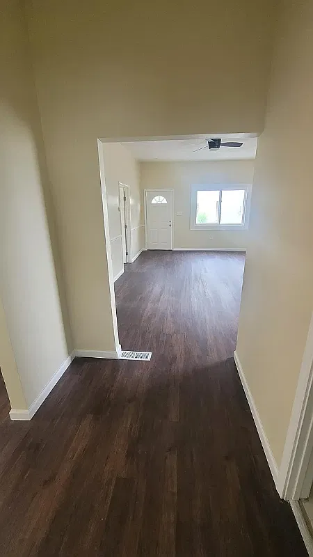 3 bed, 1000 sqft, $1,450 — Photo 3