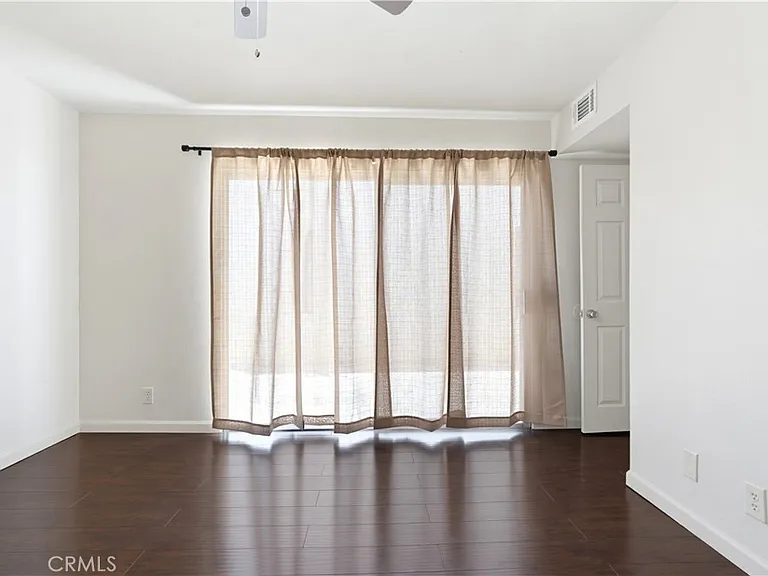 1067 S Citron St — Photo 22