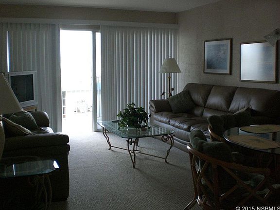 5th image of 4849 Saxon Dr APT C209