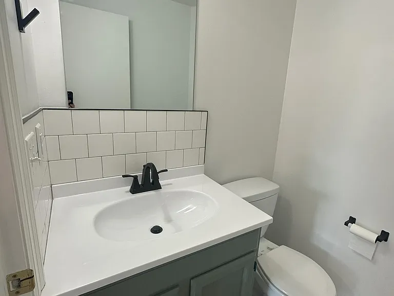1011 N A St #1 — Photo 12