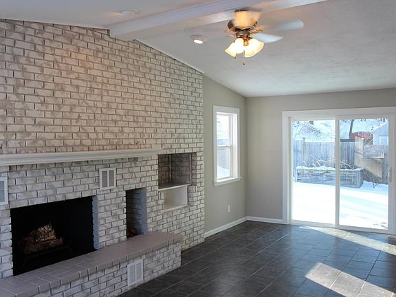 5th image of 10894 Woodbushe Dr SE