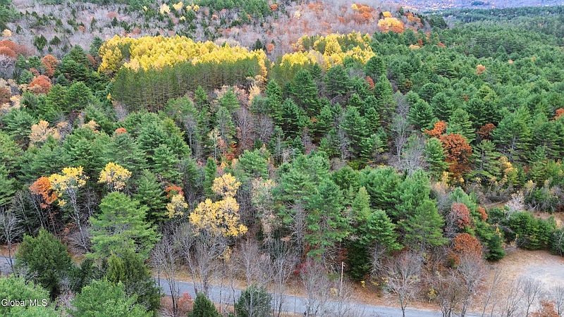 3rd image of 359 Creek Road