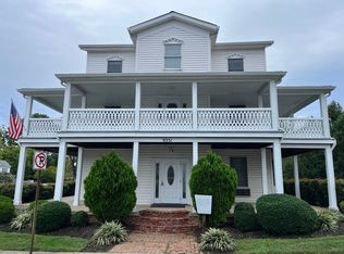 9351 East St APT 4, Manassas, VA 20110