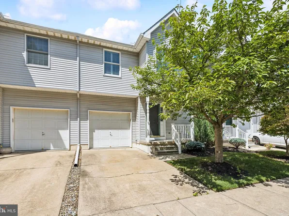 56 Holly Glen Dr, Pitman, NJ 08071