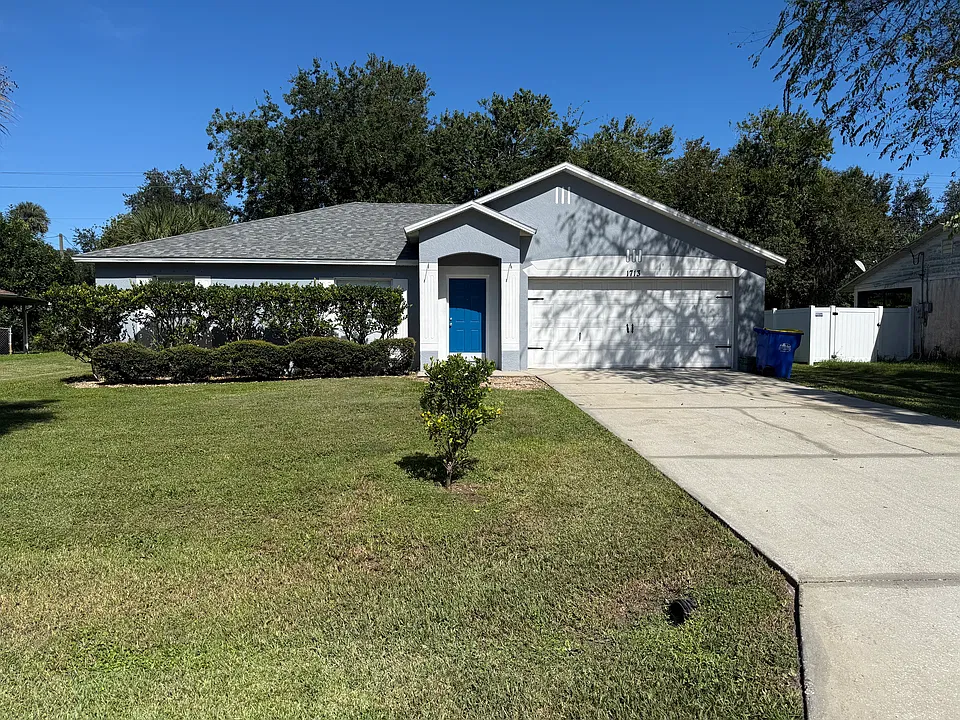 1713 Pine Tree Dr
