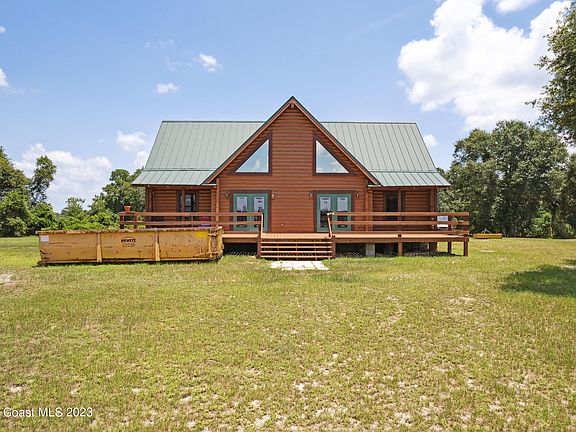 3rd image of 3200 Blue Isle Ln