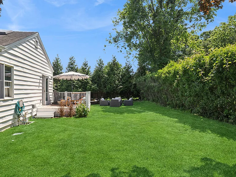 15 Indian Hill Rd — Photo 5
