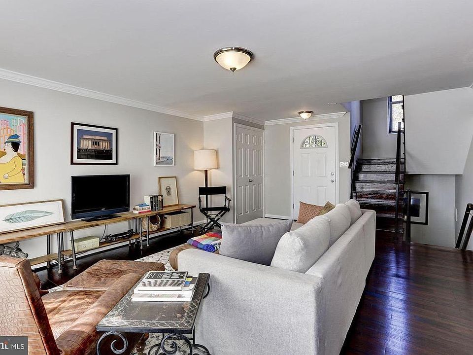 1st image of 1331 I St NE