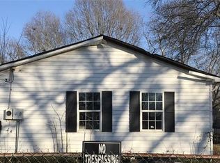 420 S Maple St, Dallas, NC 28034