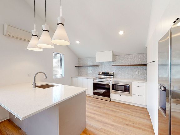 2nd image of 6101 Nieman Rd #6C